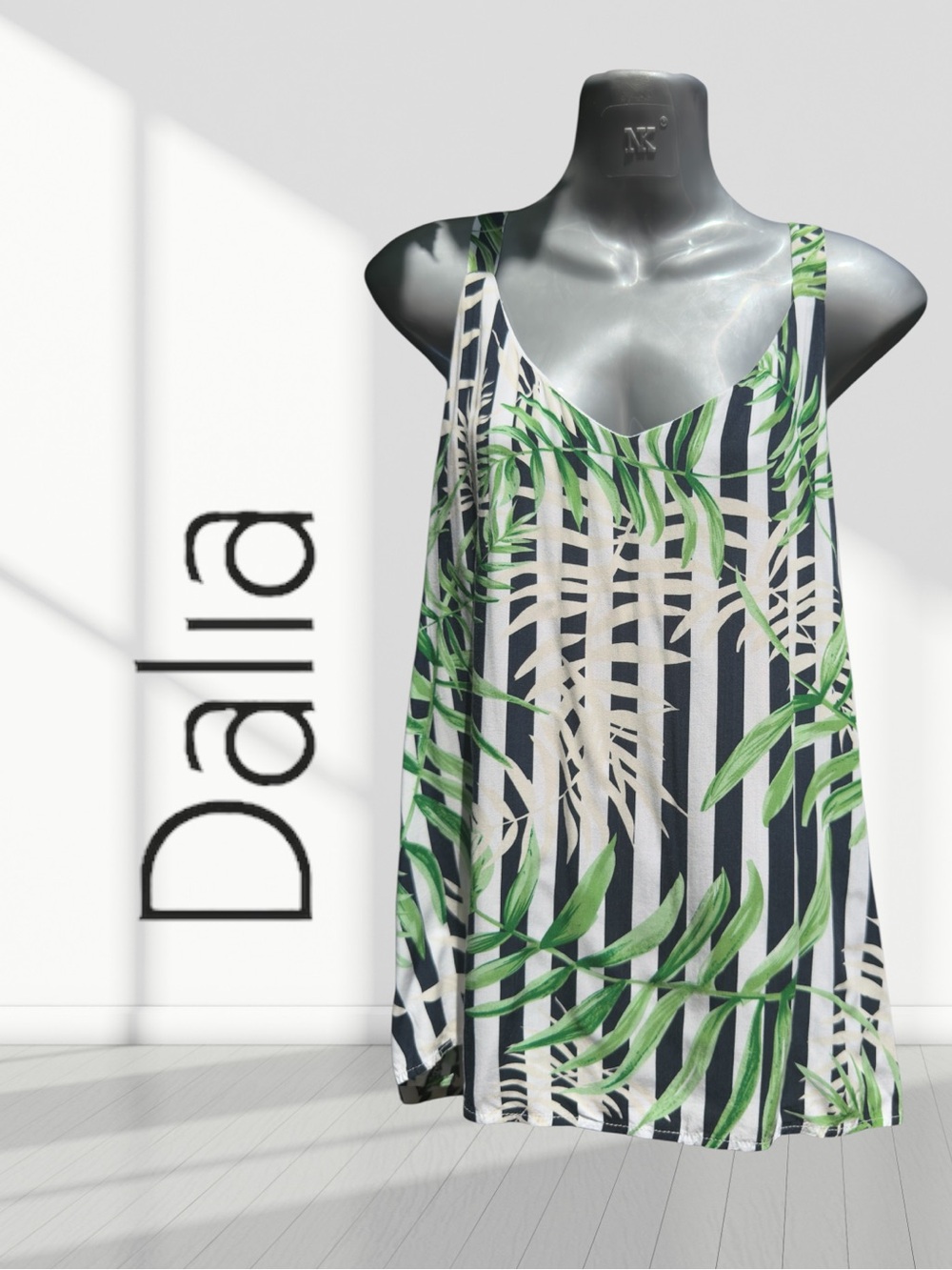 Dalia Tropical Palm Leaf Stripe Tank Top Sleeveless Rayon Size | Medium
